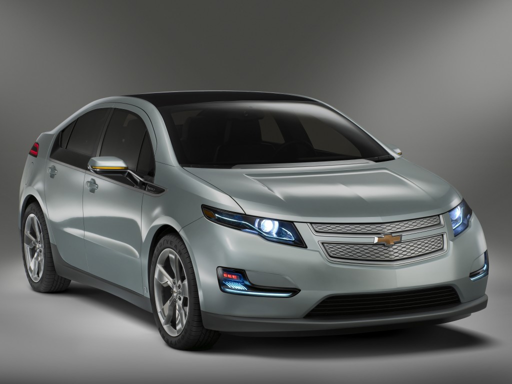 201102041049_chevrolet_volt_2011_7639631.jpg